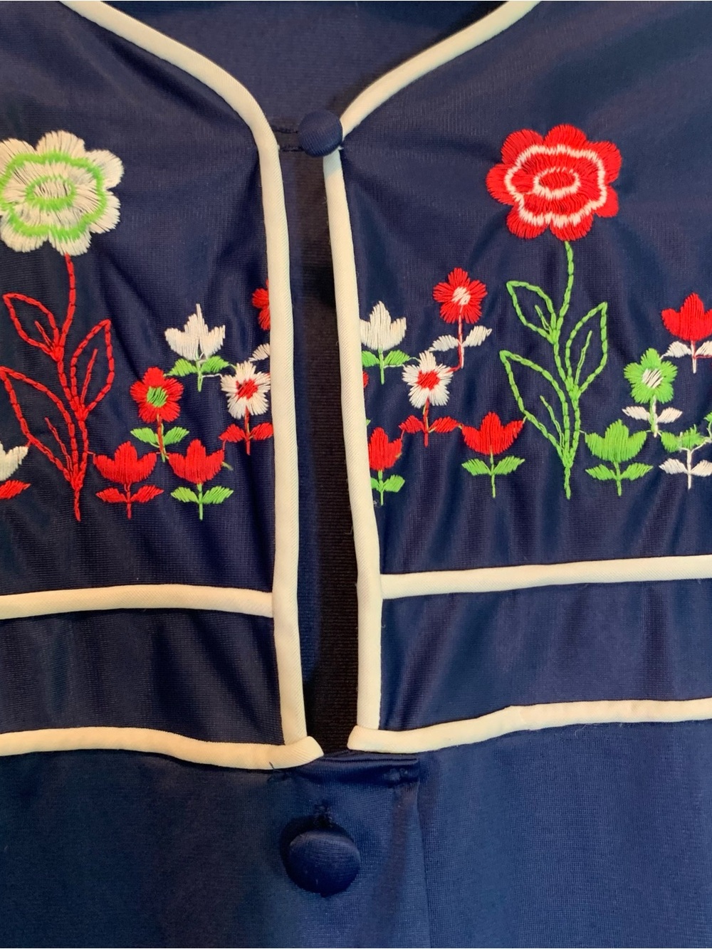 Vintage 1970’s JC Penny Floral Embroidery Satin Housecoat Asian Inspired - Picture 4 of 7